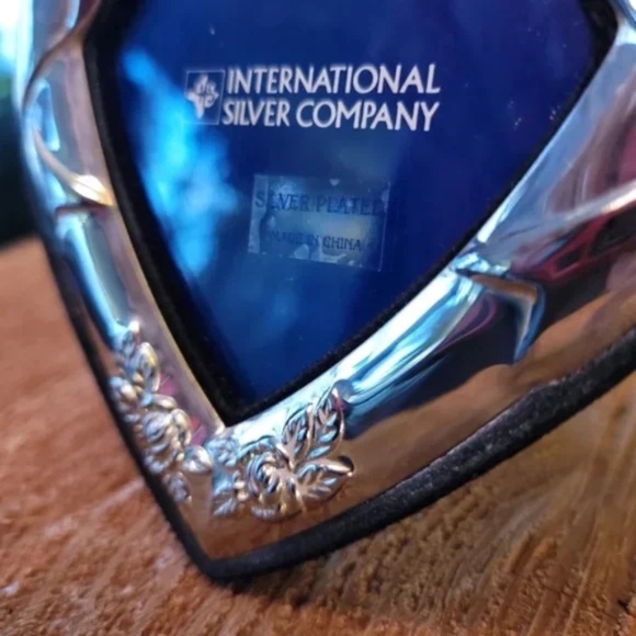 Silver Plated Heart Shaped Embossed Frames - Picture 7 of 8